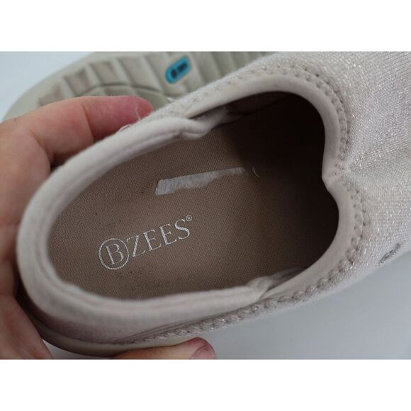 Bzees Getaway Loafer Size 7 M Beige Slip On Wedge Comfy Shoes Fabric Stretchy - Picture 10 of 13